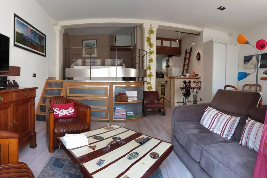 Loft Au Centre Ville, Calme, 200M De La Plage Сен Жан дьо Луз Екстериор снимка